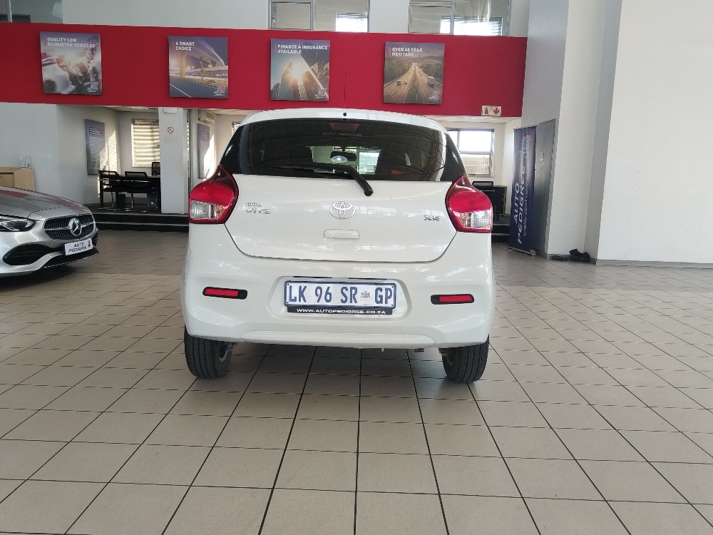 2023 VITZ 1.0 XR AMT