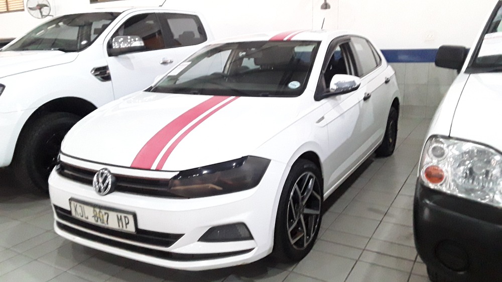 VOLKSWAGEN POLO 1.0 TSI TRENDLINE