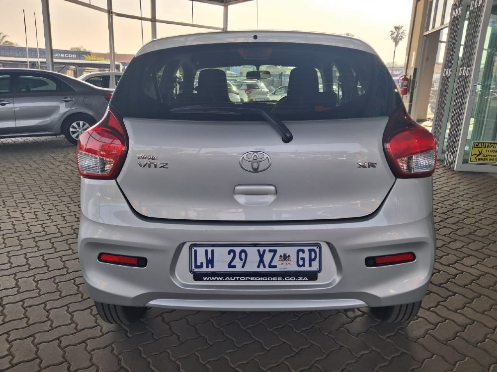 2024 VITZ 1.0 XR