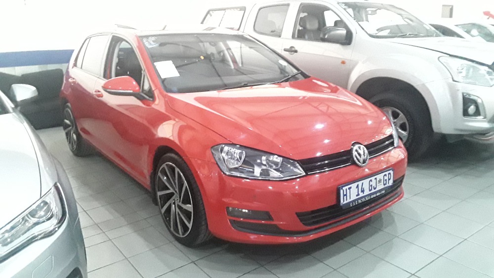 VOLKSWAGEN GOLF VII 1.4 TSI COMFORTLINE DSG