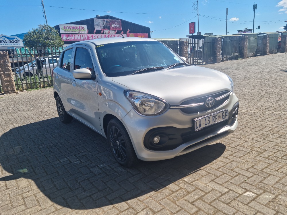 2024 VITZ 1.0 XR