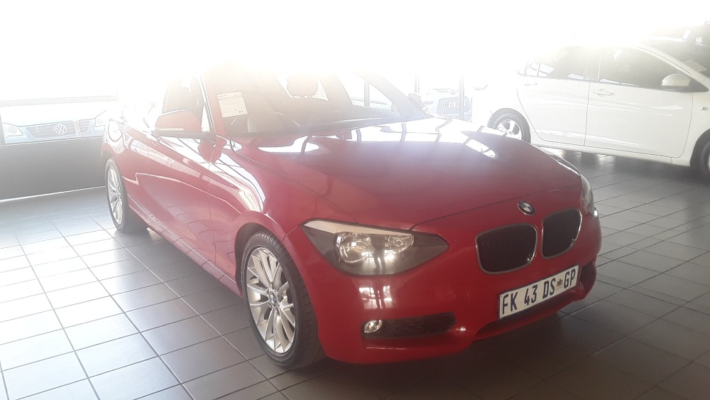 BMW 118i 5DR (F20)