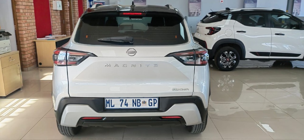 2025 MAGNITE 1.0 ACENTA AMT