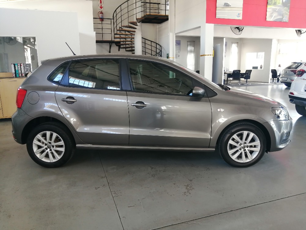 2024 POLO VIVO 1.6 COMFORTLINE TIP (5DR)