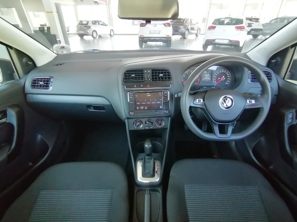 2024 POLO VIVO 1.6 COMFORTLINE TIP (5DR)