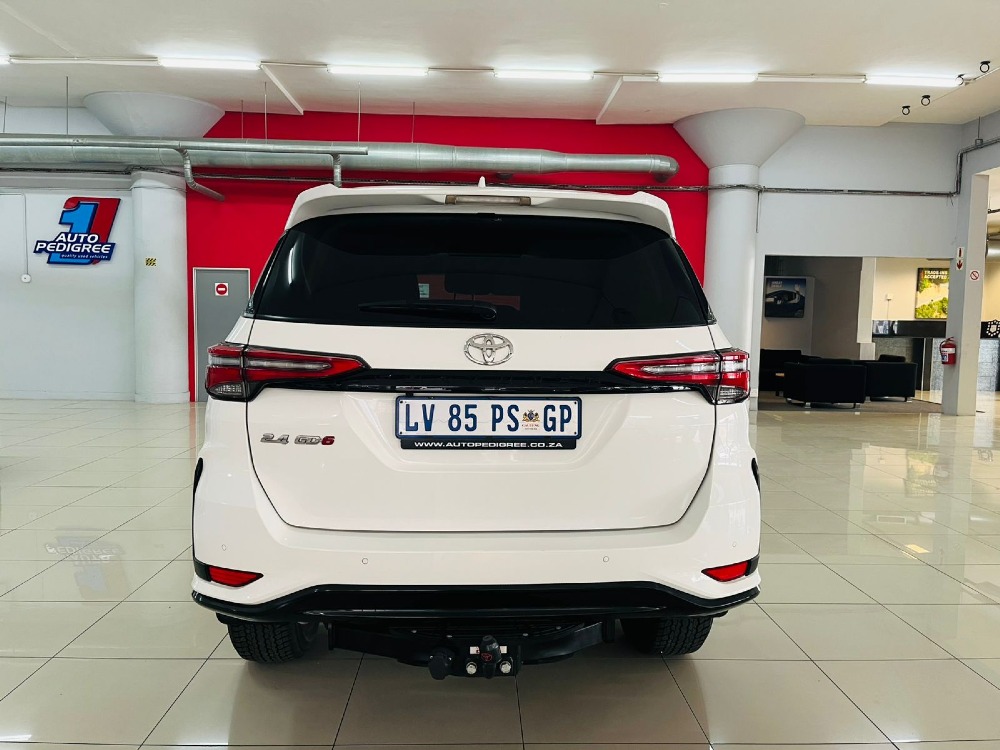 2024 FORTUNER 2.4GD-6 R/B A/T