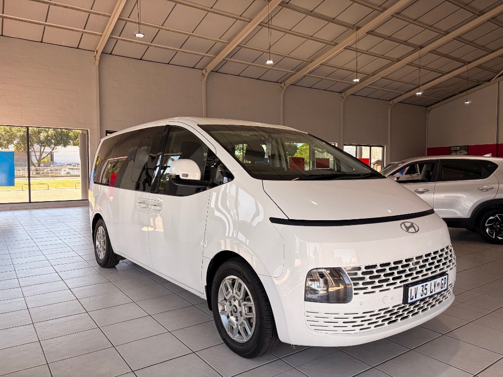 2024 Hyundai Staria