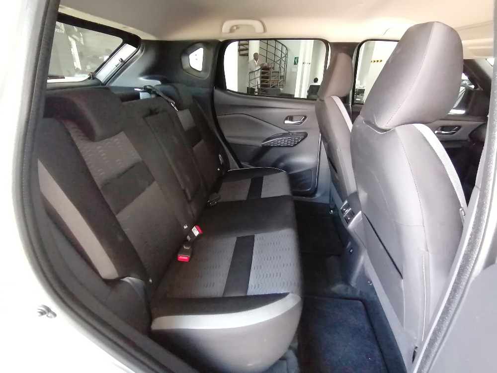 2025 MAGNITE 1.0 ACENTA AMT