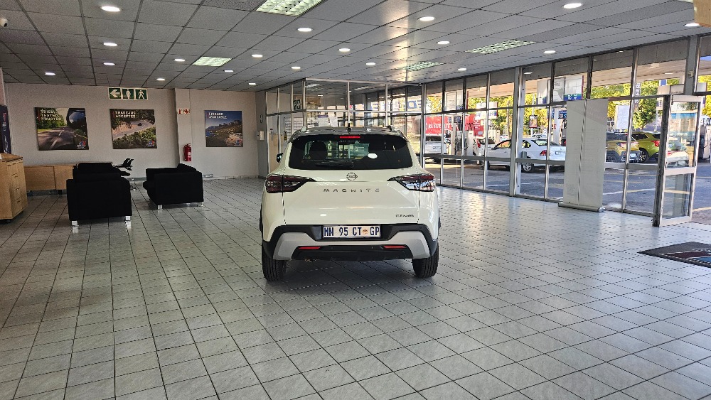 2025 MAGNITE 1.0 ACENTA AMT