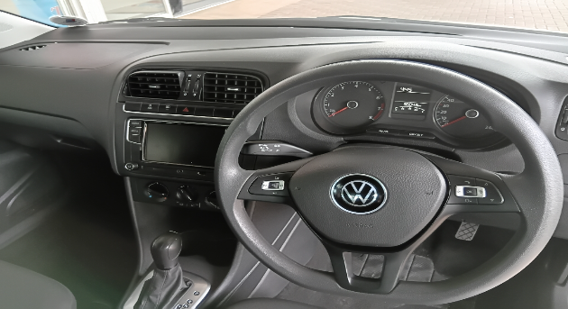 2024 POLO VIVO 1.6 COMFORTLINE TIP (5DR)