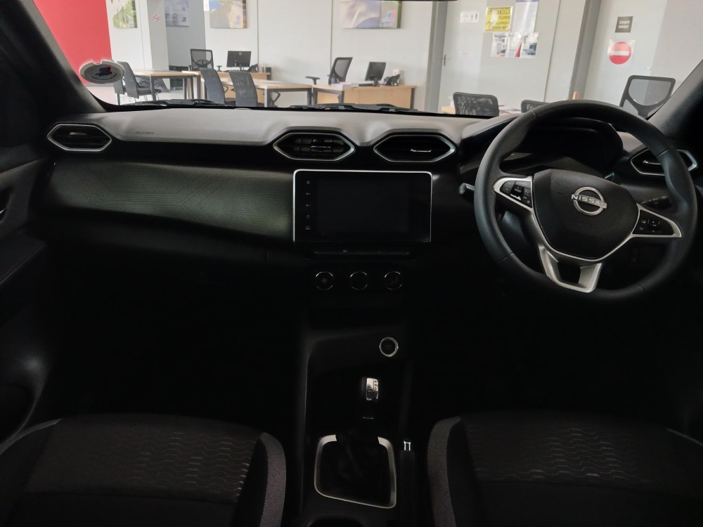 2025 MAGNITE 1.0 ACENTA AMT