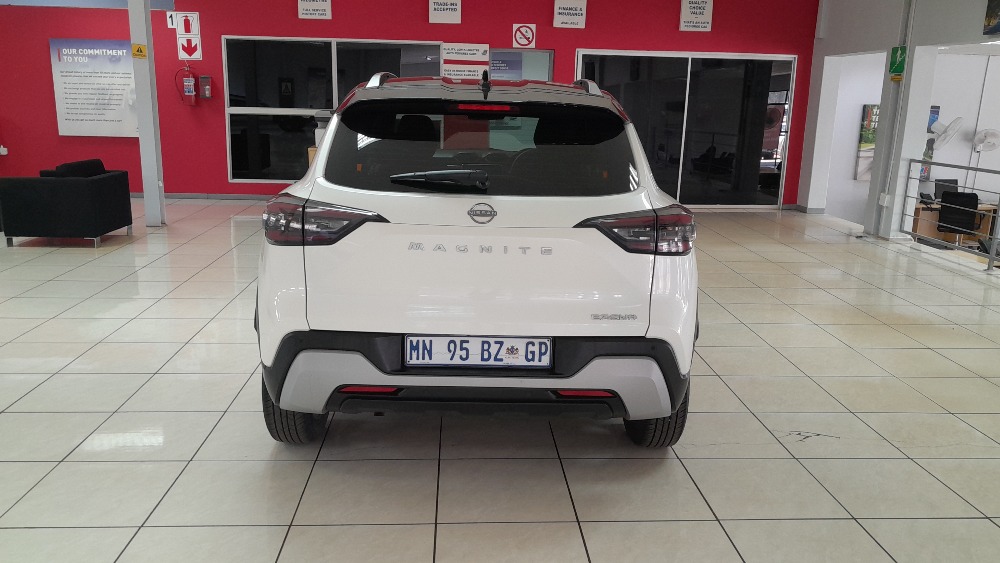 2025 MAGNITE 1.0 ACENTA AMT