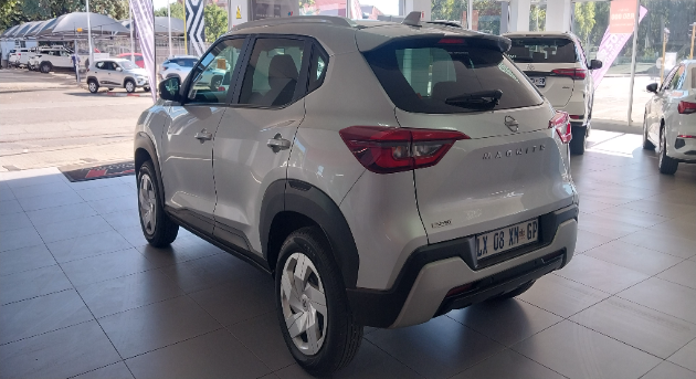 2024 MAGNITE 1.0T VISIA