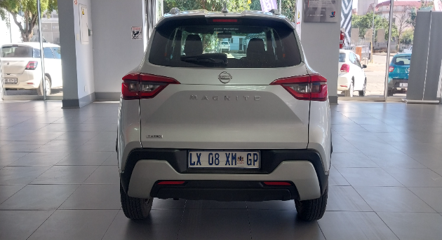 2024 MAGNITE 1.0T VISIA