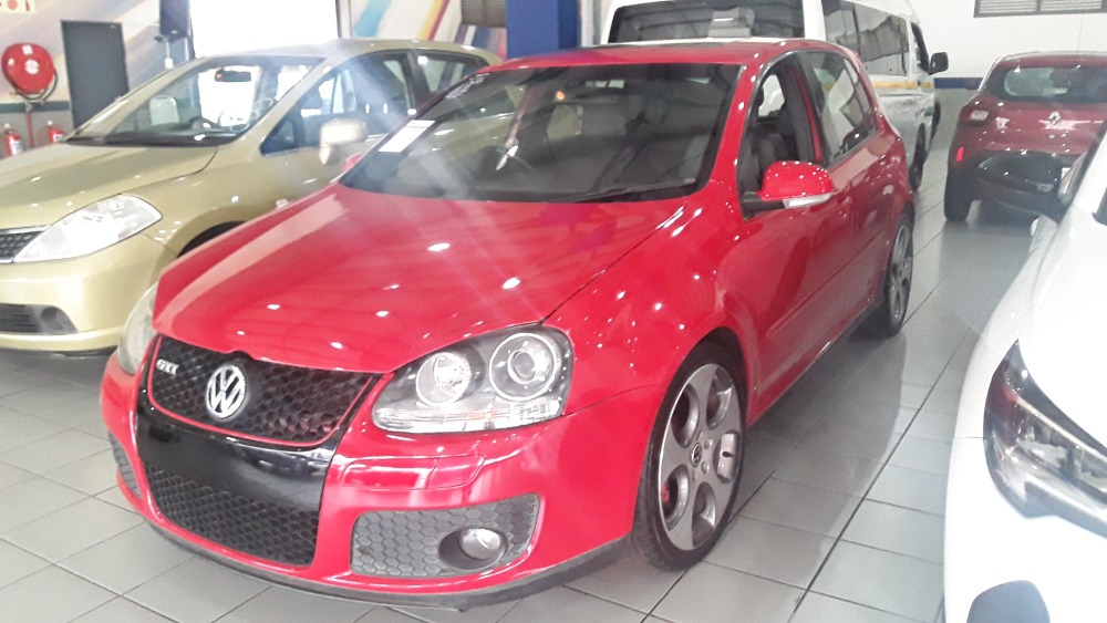 VOLKSWAGEN GOLF GTI 2.0T FSI