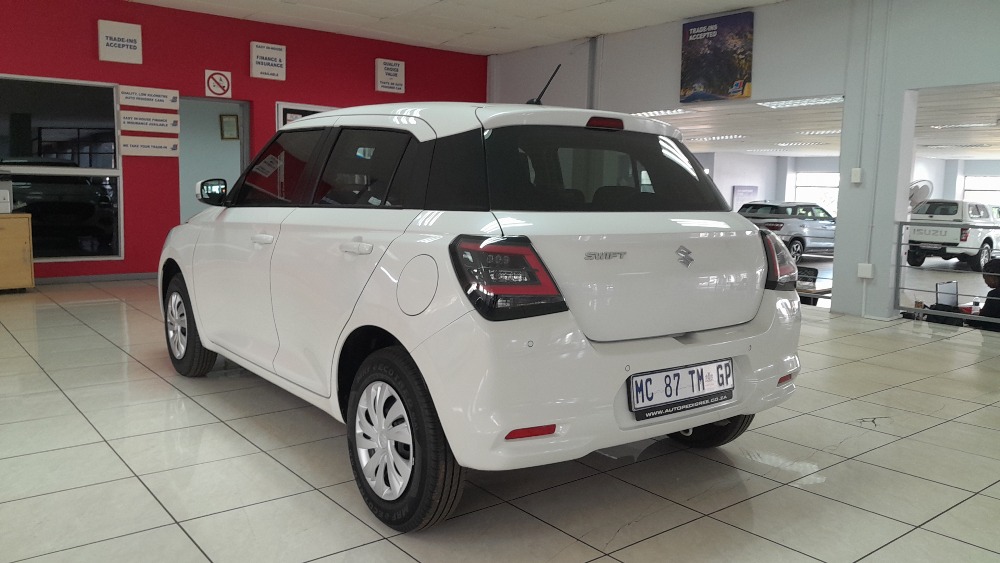 2025 SWIFT 1.2 GL