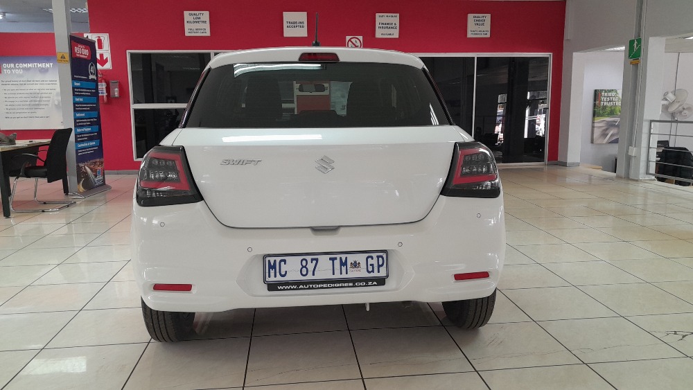 2025 SWIFT 1.2 GL