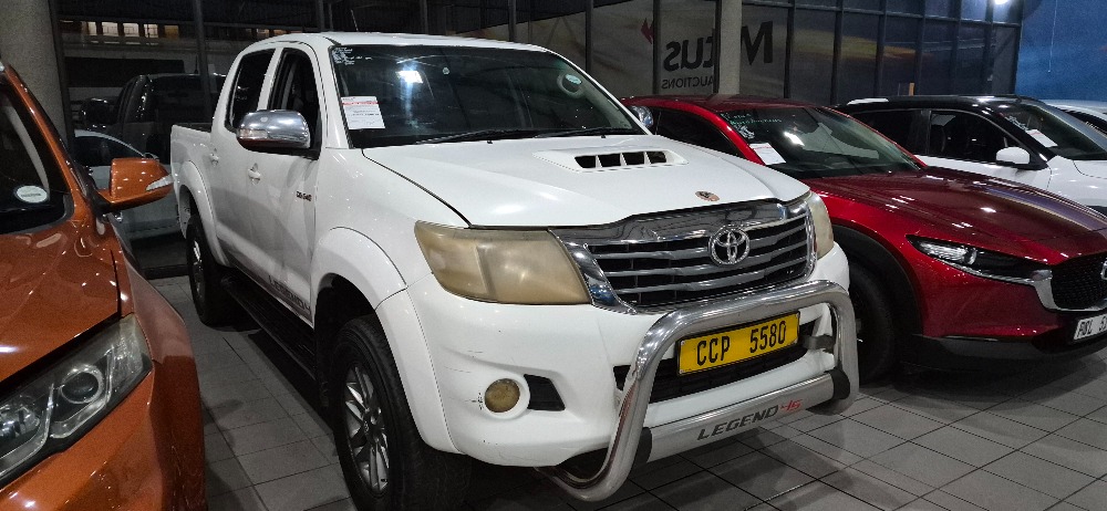 TOYOTA HILUX 3.0 D-4D LEGEND 45 R/B P/U D/C