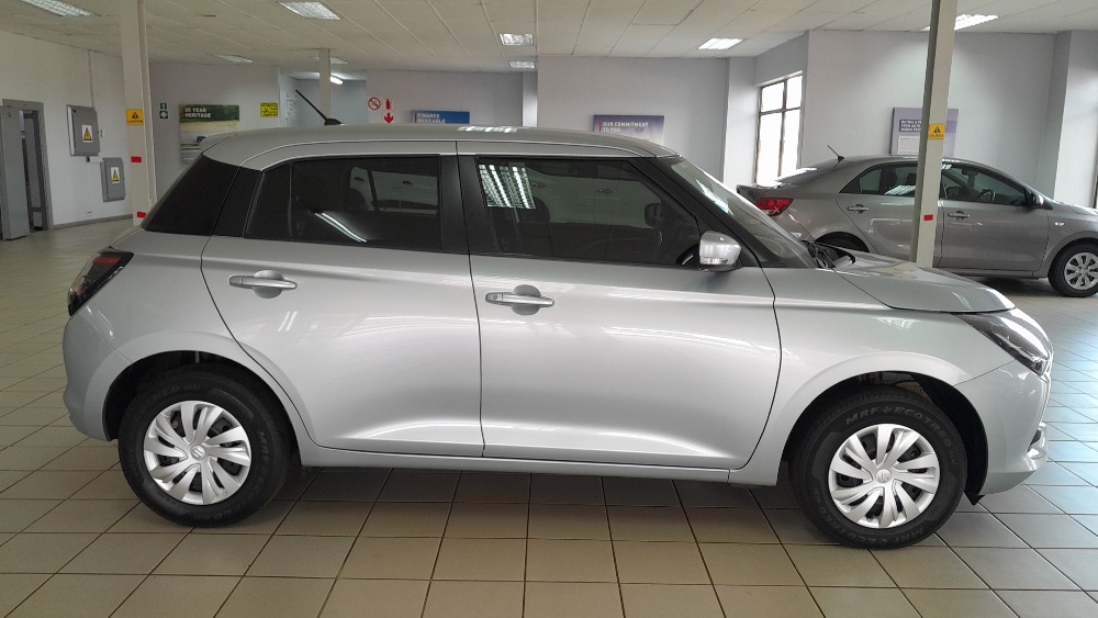 2025 SWIFT 1.2 GL