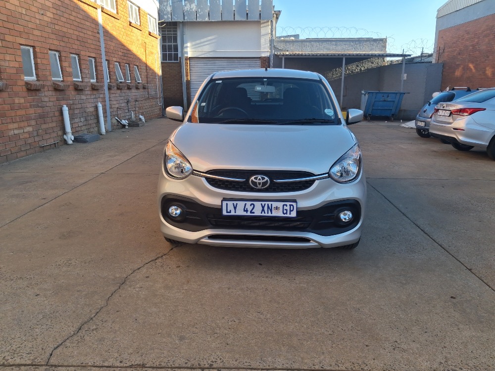 2024 VITZ 1.0 XR AMT