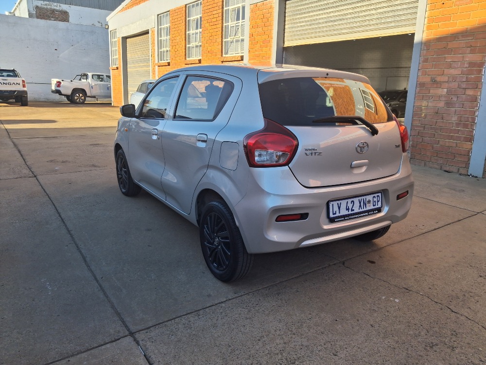 2024 VITZ 1.0 XR AMT