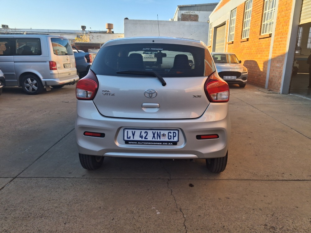 2024 VITZ 1.0 XR AMT