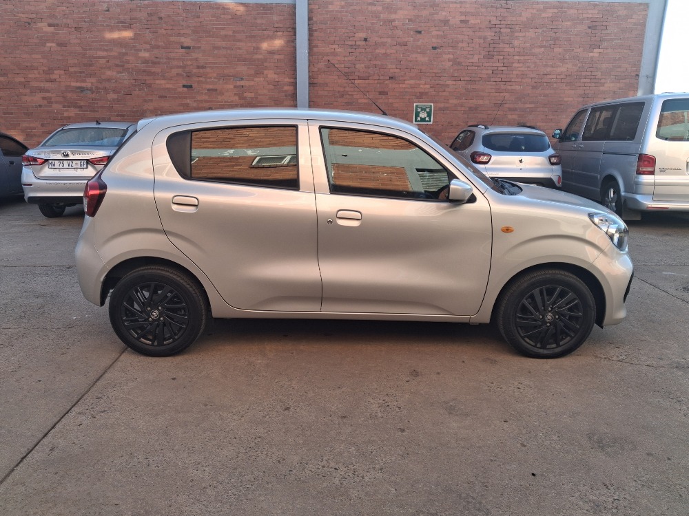 2024 VITZ 1.0 XR AMT