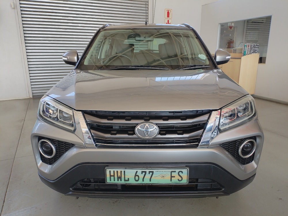 2021 URBAN CRUISER 1.5 Xs A/T
